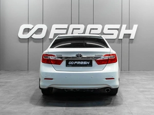 Седан Toyota Camry 2014 года, 1749000 рублей, Тюмень