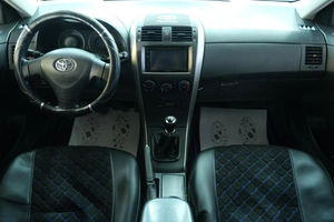 Седан Toyota Corolla 2007 года, 809000 рублей, Омск