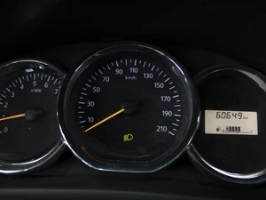 Хетчбэк Renault Sandero 2015 года, 710000 рублей, Омск