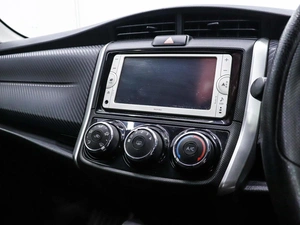 Универсал Toyota Corolla Fielder 2014 года, 1050000 рублей, Красноярск