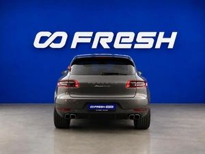 Внедорожник Porsche Macan Turbo 2014 года, 2699982 рублей, Москва