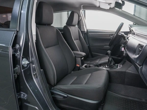 Седан Toyota Corolla 2013 года, 1099000 рублей, Сургут