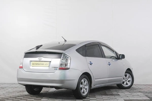 Лифтбек Toyota Prius 2010 года, 649000 рублей, Кемерово