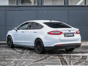 Седан Ford Mondeo 2015 года, 1444000 рублей, Кирилловка