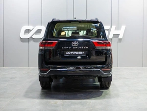 Внедорожник Toyota Land Cruiser 2022 года, 14319000 рублей, Тюмень