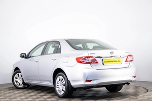 Седан Toyota Corolla 2011 года, 799000 рублей, Пермь