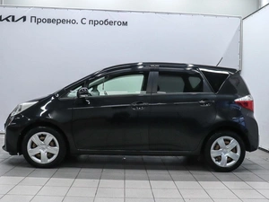 Хетчбэк Toyota Ractis 2011 года, 790000 рублей, Красноярск