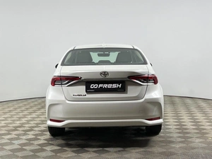 Седан Toyota Corolla 2019 года, 1730000 рублей, Казань