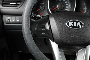 Седан Kia Rio 2014 года, 849000 рублей, Тюмень