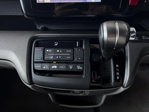 Минивэн Honda Stepwgn 2015 года, 1780000 рублей, Уфа
