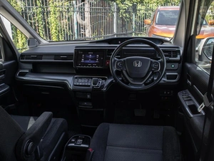 Минивэн Honda Stepwgn Spada 2018 года, 2550000 рублей, Большой Сочи