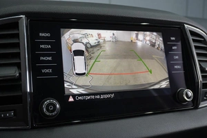 Внедорожник Skoda Karoq 2021 года, 2330000 рублей, Омск