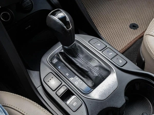 Внедорожник Hyundai Santa Fe 2013 года, 1860000 рублей, Краснодар