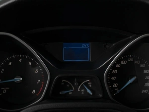 Хетчбэк Ford Focus 2011 года, 610000 рублей, Омск