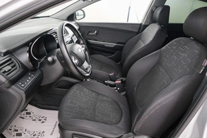 Седан Kia Rio 2012 года, 1029000 рублей, Красноярск