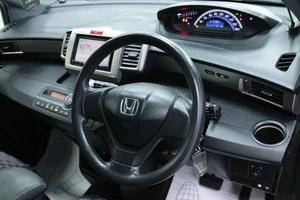 Минивэн Honda Freed 2011 года, 1058000 рублей, Солонцы