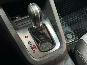 Седан Volkswagen Jetta 2012 года, 1081500 рублей, Красноярск