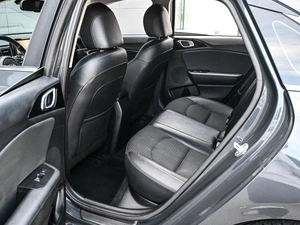 Хетчбэк Kia Ceed 2019 года, 1774000 рублей, Кирилловка