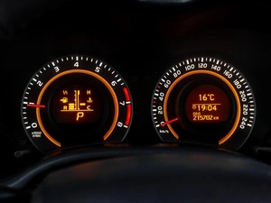 Седан Toyota Corolla 2011 года, 1096000 рублей, Тюмень