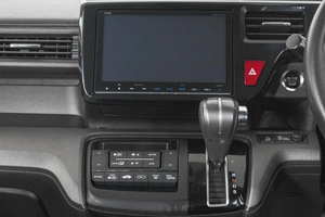 Минивэн Honda Stepwgn Spada 2016 года, 1699000 рублей, Кемерово
