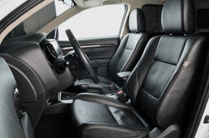 Внедорожник Mitsubishi Outlander 2017 года, 2239000 рублей, Челябинск