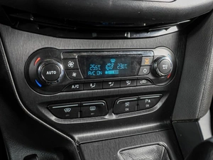 Хетчбэк Ford Focus 2011 года, 1049000 рублей, Воронеж