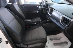 Внедорожник Kia Stonic 2019 года, 1889000 рублей, Омск