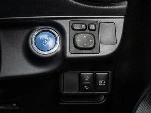 Хетчбэк Toyota Aqua 2018 года, 1280000 рублей, Краснодар