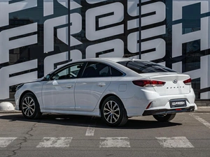 Седан Hyundai Sonata 2019 года, 1691000 рублей, Краснодар