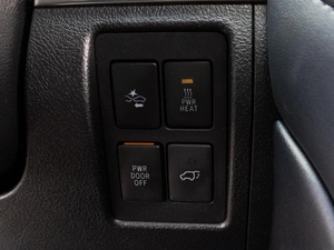 Внедорожник Toyota Land Cruiser 2016 года, 7549000 рублей, Краснодар