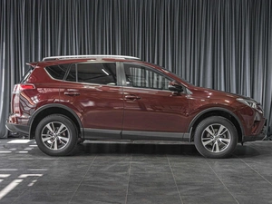 Внедорожник Toyota RAV4 2018 года, 2249070 рублей, Тюмень