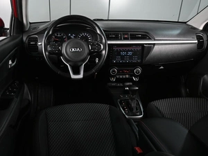 Хетчбэк Kia Rio X-Line 2018 года, 1599000 рублей, Ростов-на-Дону