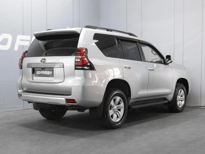 Внедорожник Toyota Land Cruiser Prado 2021 года, 4982000 рублей, Омск