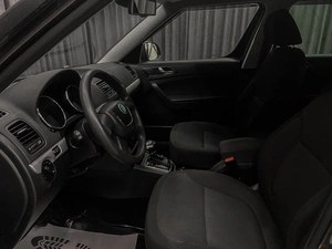 Внедорожник Skoda Yeti 2011 года, 650000 рублей, Красноярск
