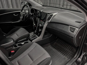 Хетчбэк Hyundai i30 2013 года, 920000 рублей, Красноярск