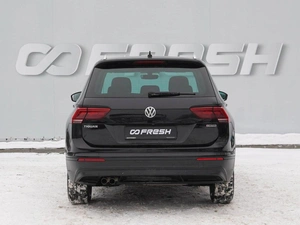 Внедорожник Volkswagen Tiguan 2018 года, 2490000 рублей, Волгоград