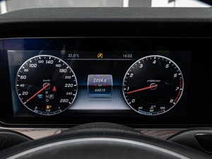 Седан Mercedes-benz E-класс 2016 года, 3585000 рублей, Краснодар