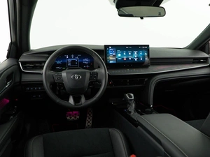 Седан Toyota Camry 2025 года, 4628888 рублей, Москва