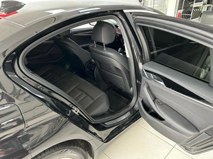 Седан BMW 5 серия 520 2020 года, 3700000 рублей, Смоленск