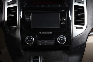 Внедорожник Mitsubishi Pajero 2015 года, 3099000 рублей, Новосибирск