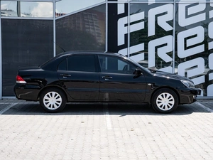 Седан Mitsubishi Lancer 2009 года, 600000 рублей, Краснодар