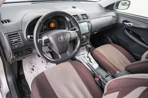 Седан Toyota Corolla 2011 года, 1199000 рублей, Красноярск