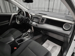 Внедорожник Toyota RAV4 2013 года, 1799000 рублей, Красноярск