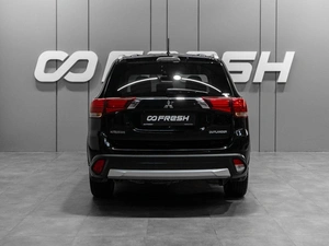 Внедорожник Mitsubishi Outlander 2016 года, 1899000 рублей, Тюмень