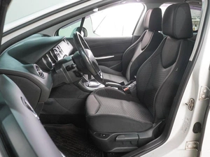 Хетчбэк Peugeot 308 2012 года, 649000 рублей, Воронеж