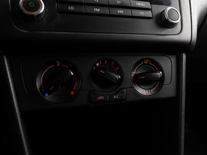 Седан Volkswagen Polo 2020 года, 1199000 рублей, Тюмень