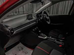 Хетчбэк Mazda Demio 2016 года, 1169000 рублей, Красноярск