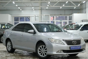 Седан Toyota Camry 2012 года, 1539000 рублей, Омск