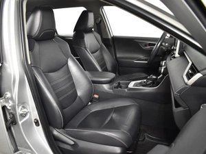 Внедорожник Toyota RAV4 2020 года, 3164100 рублей, Казань