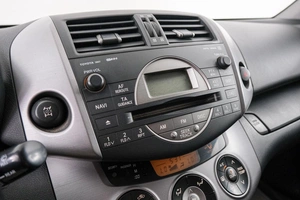 Внедорожник Toyota RAV4 2006 года, 1049000 рублей, Красноярск